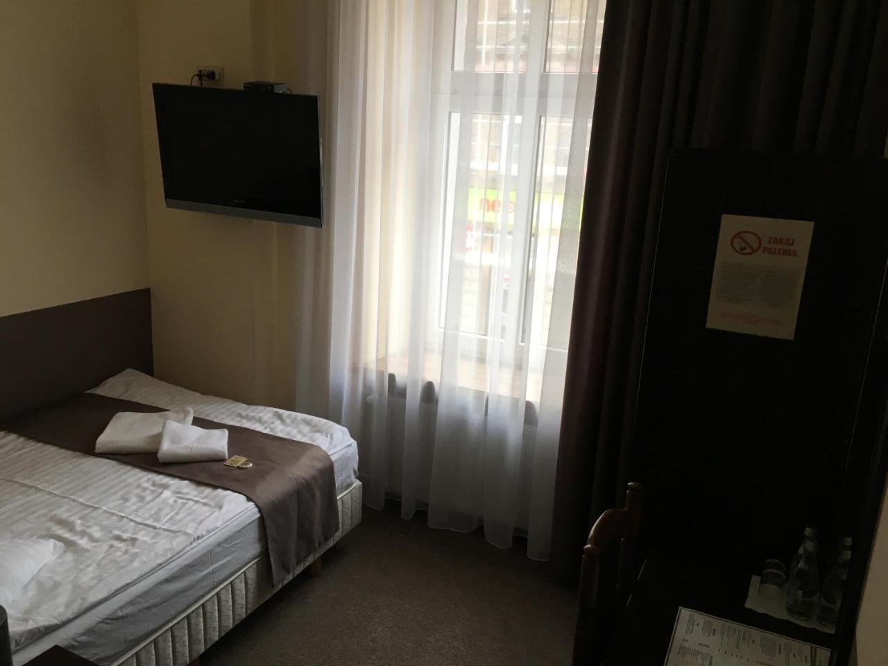 Dolnoslaski 希隆斯克地区宗布科维采 外观 照片